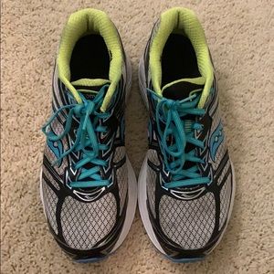 Saucony Guide 9 Running Shoes